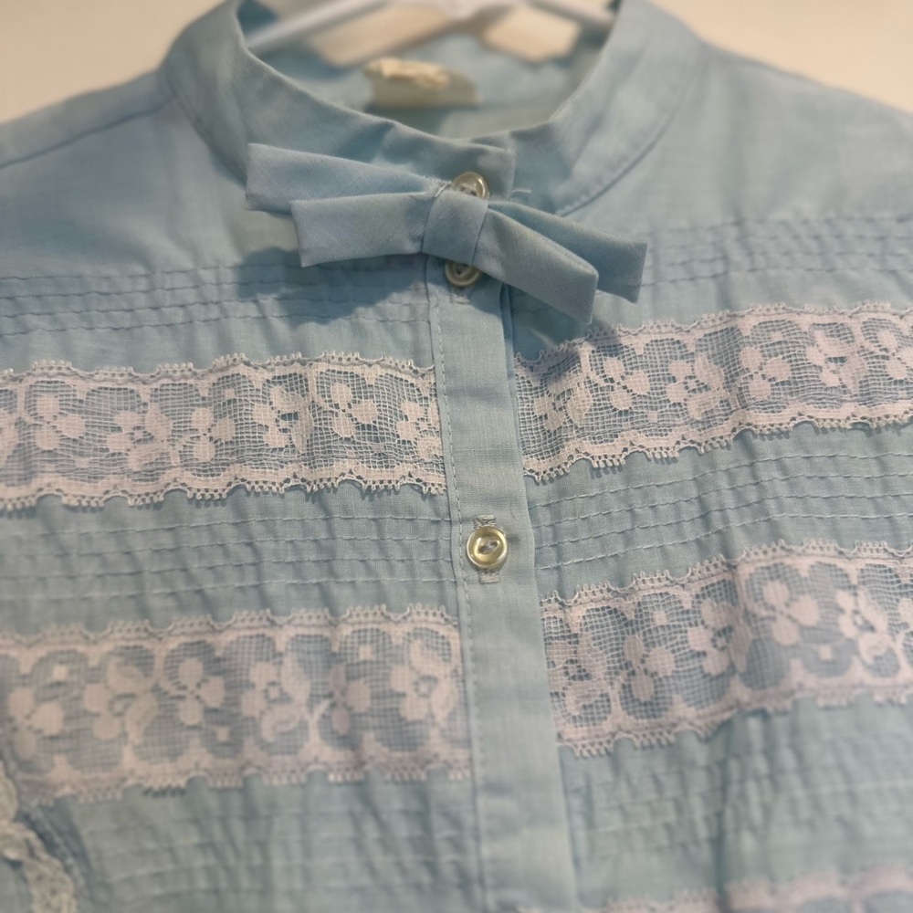 VTG 70s Blue Prairie Victorian Cottagecore Lace Bow Collar Blouse Puff sleeve - Picture 11 of 15